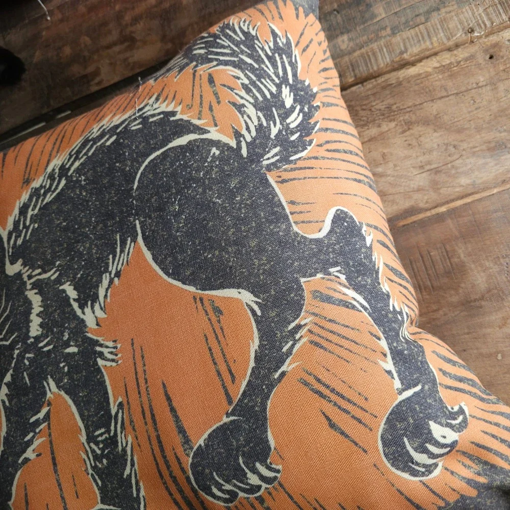 Pottery Barn Halloween Scaredy Black Cat Throw Pillow Orange Print 20